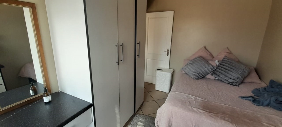 2 Bedroom Property for Sale in Potchefstroom South North West